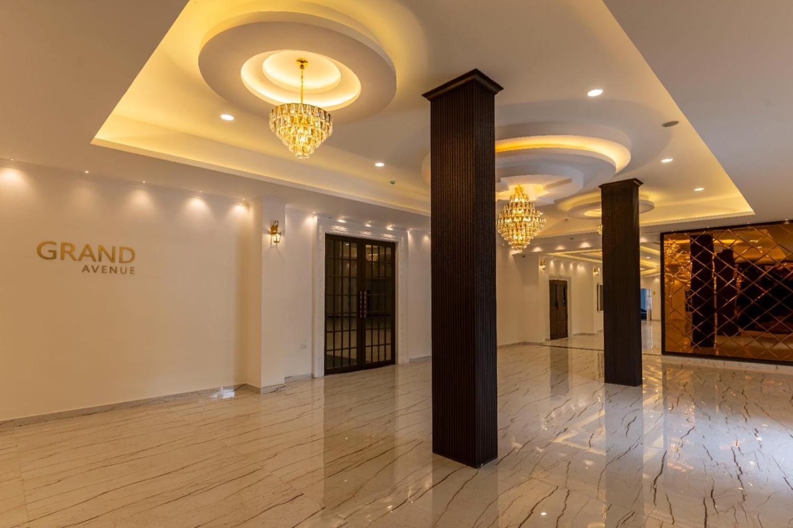 Eden Garden Convention Center Hotel Adur Exterior photo